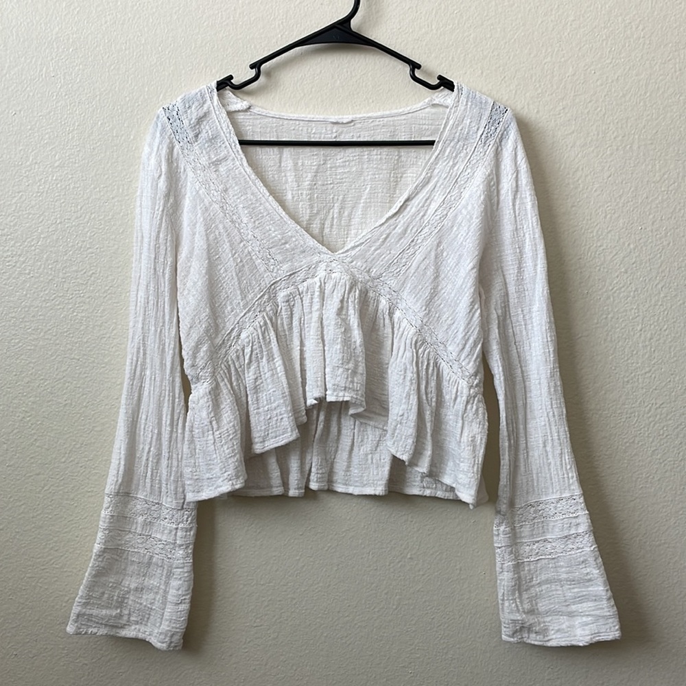NWOT Urban outfitter style white laced flowy boho top in S/M